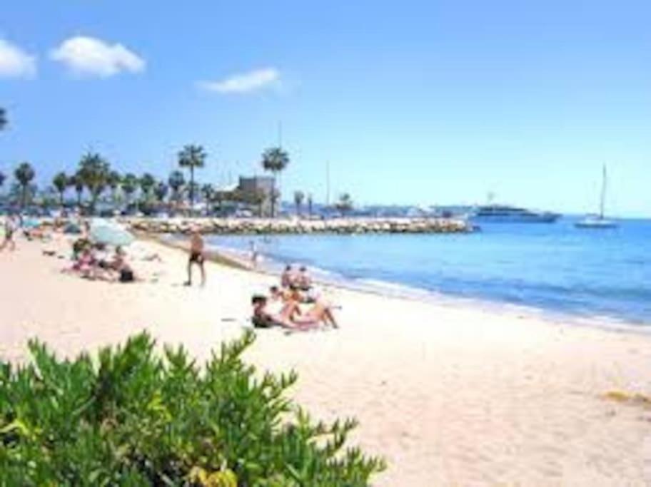 ואלאוריס F2 Climatise A Golfe -Juan En Front De Mer Et Piscine מראה חיצוני תמונה